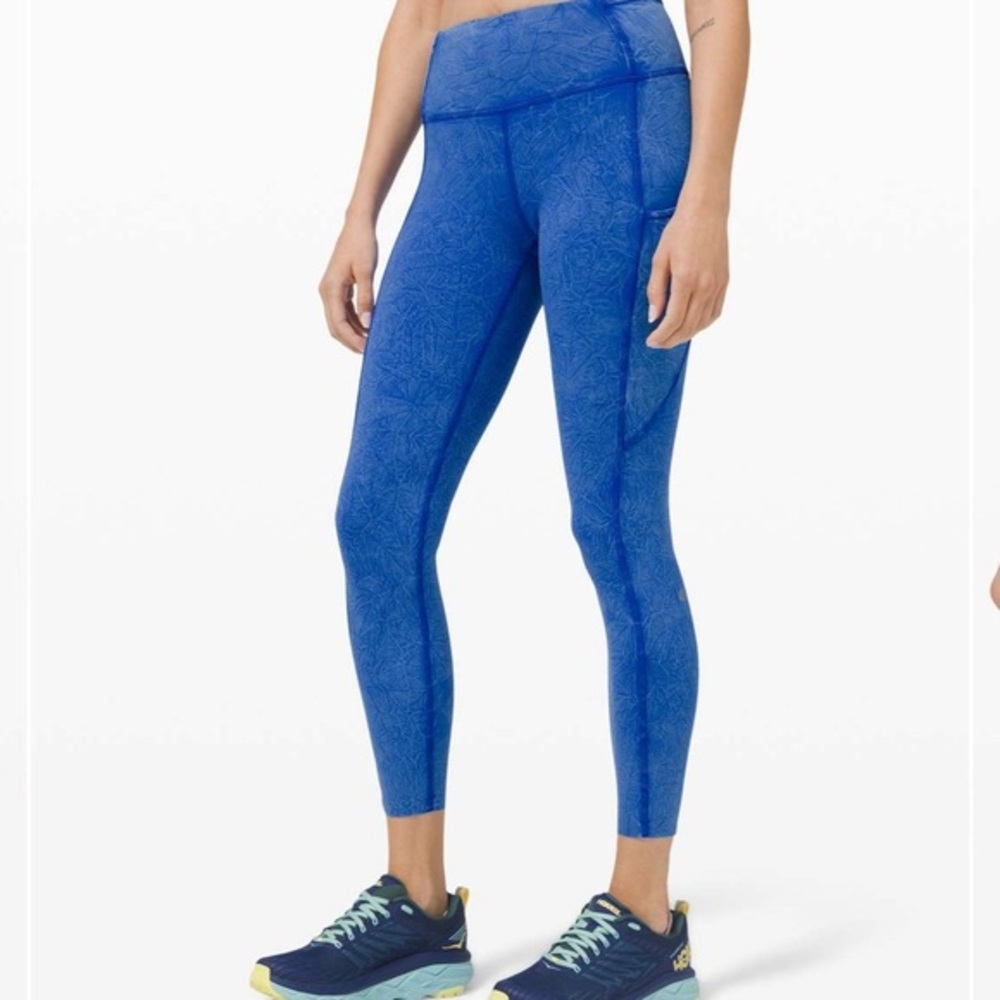 Lululemon Fast and Free 25" *Ice Dye
Ice Wash Cerulean Blue